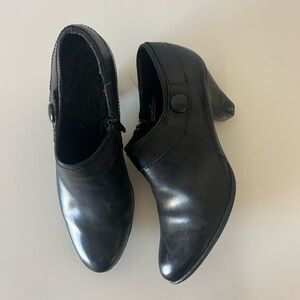 Born Black Booties Size 7
